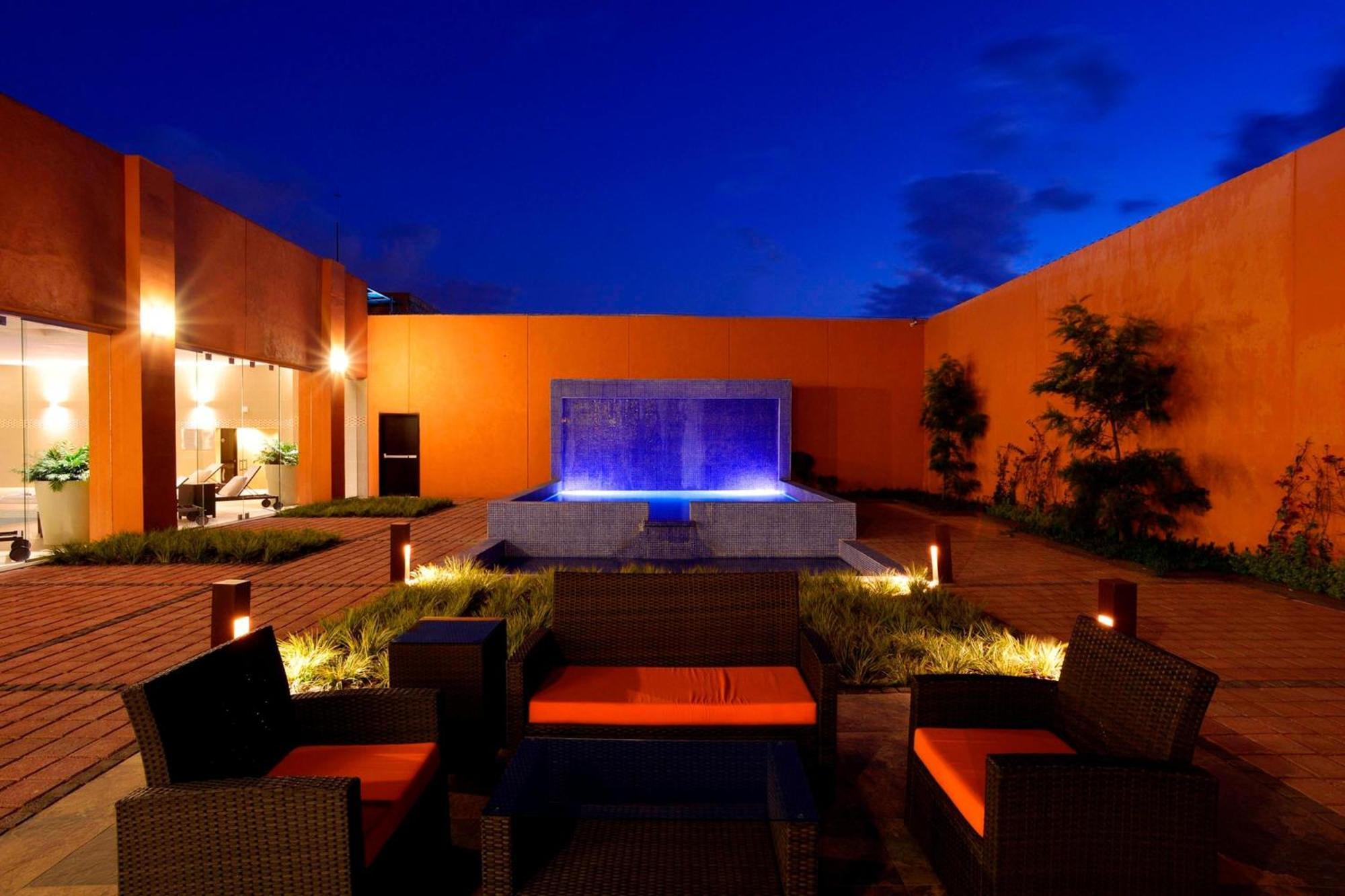 Courtyard Toluca Tollocan Екстериор снимка