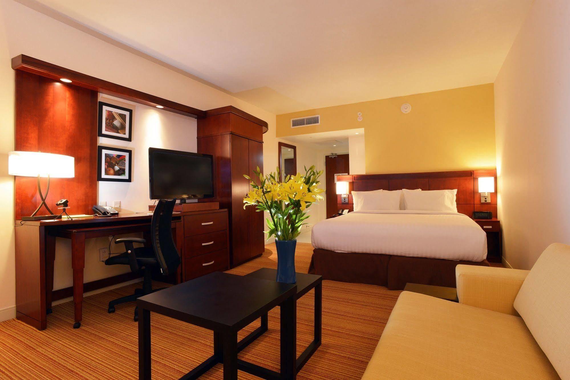 Courtyard Toluca Tollocan Екстериор снимка